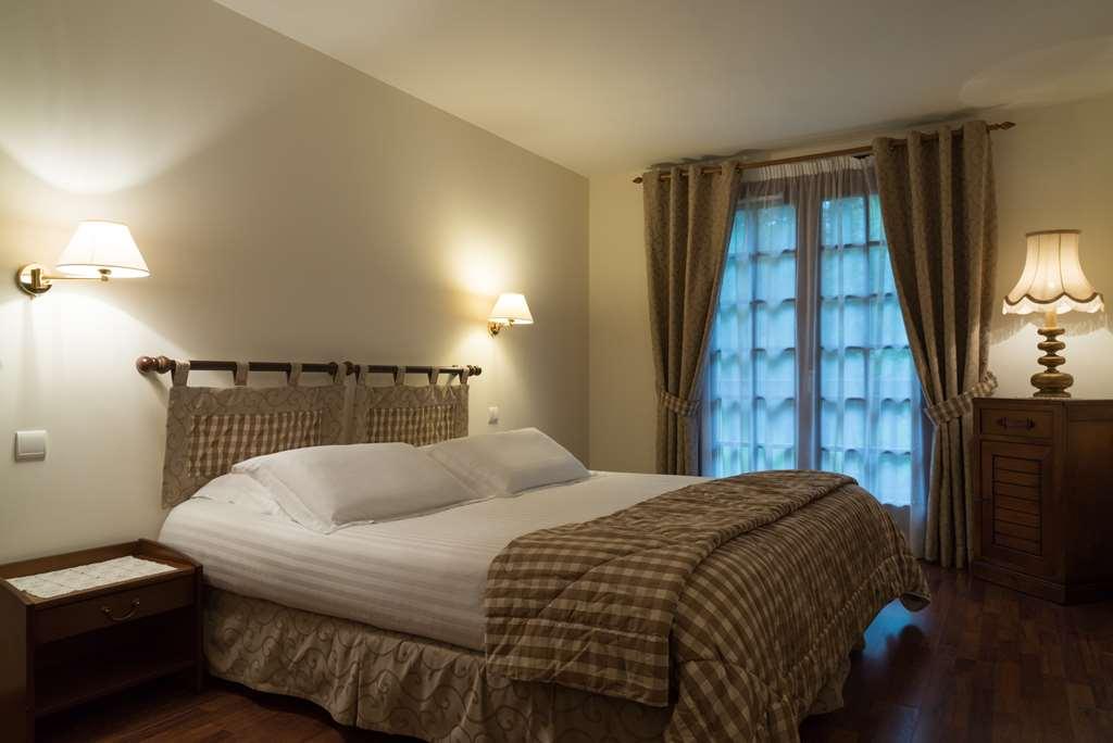 Hotel Argi Eder Aïnhoa Стая снимка